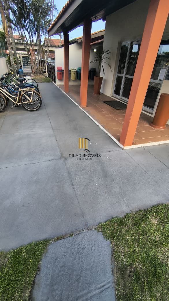 Sobrado 2 dormitórios com suite Condomínio Fechado Capão Novo