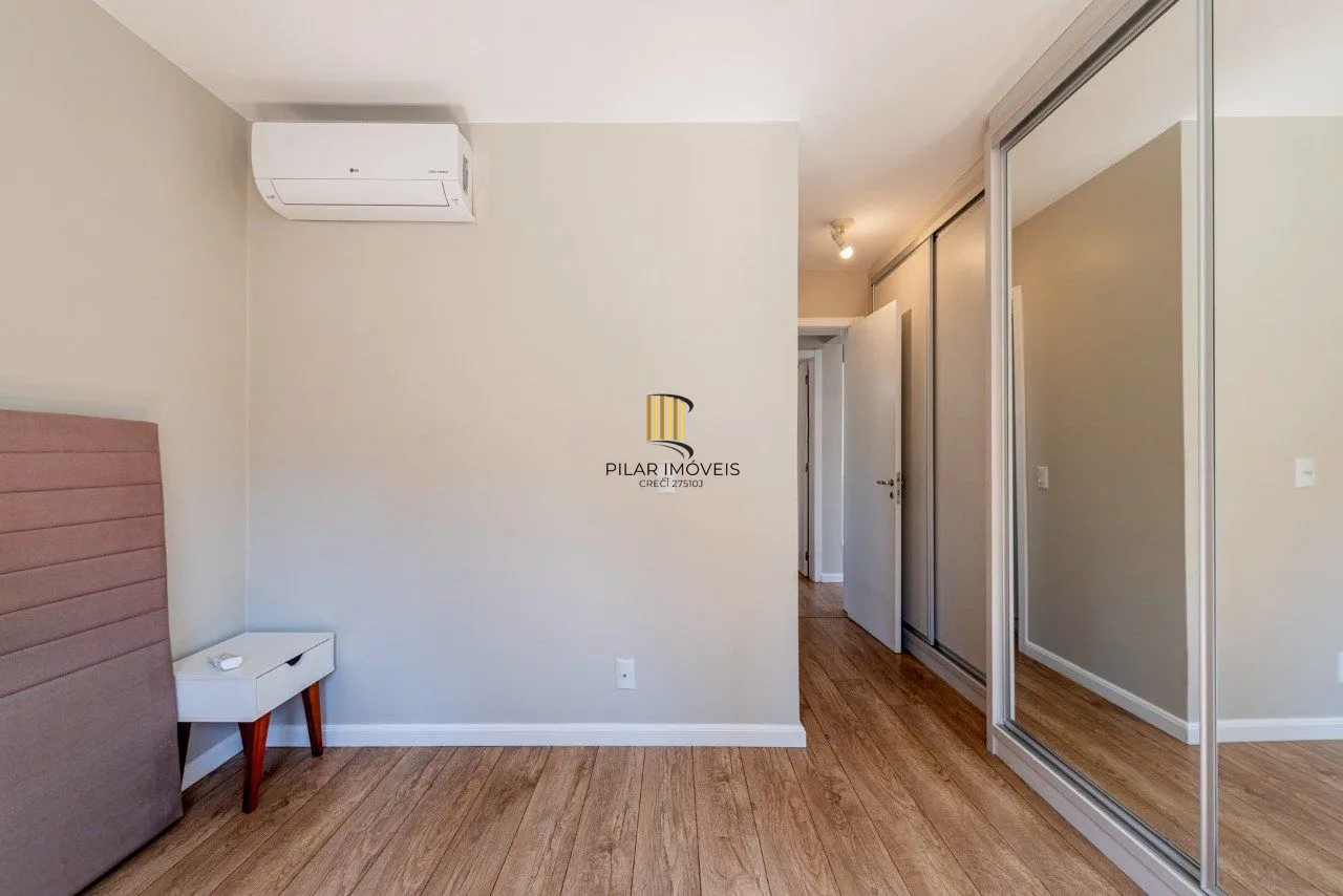 Apartamento de 2 dormitórios suíte, vaga dupla, elevador no bairro Rio Branco