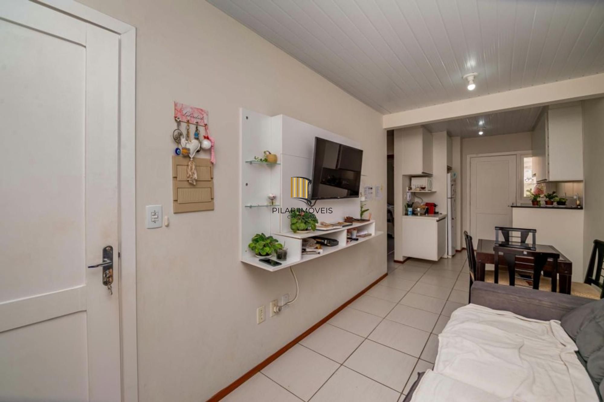 Casa 2 quartos, vaga, academia, piscina e salão de festa no bairro Restinga