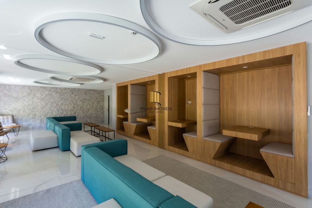 Apartamento com Elevador, Piscina, 1 Quarto no Bairro Partenon.