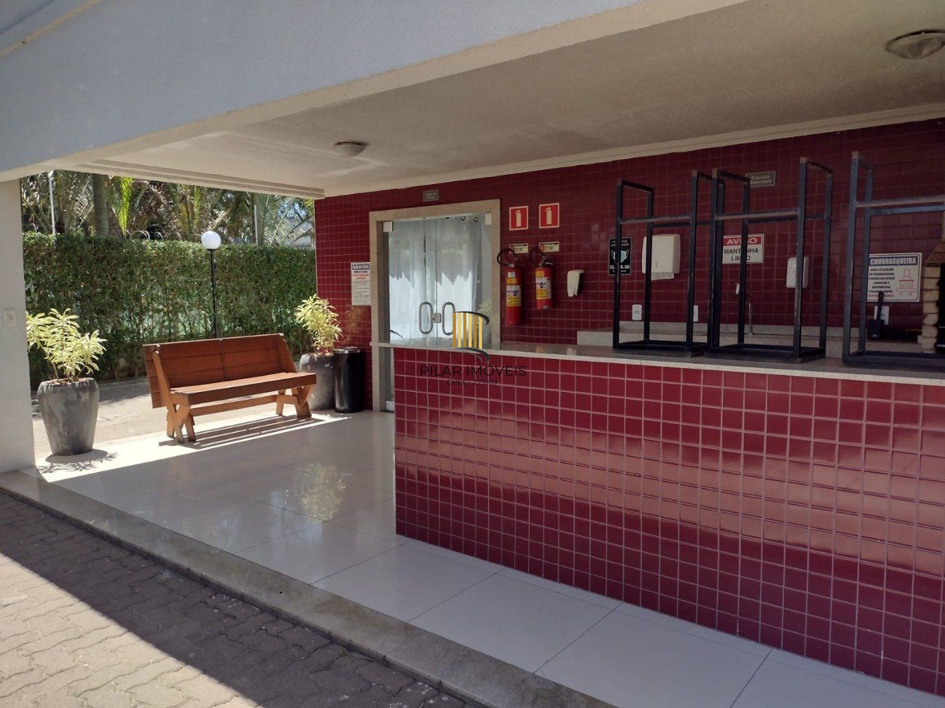 Apartamento 2 Dormitórios Térreo com Portaria 24h no Morro Santana