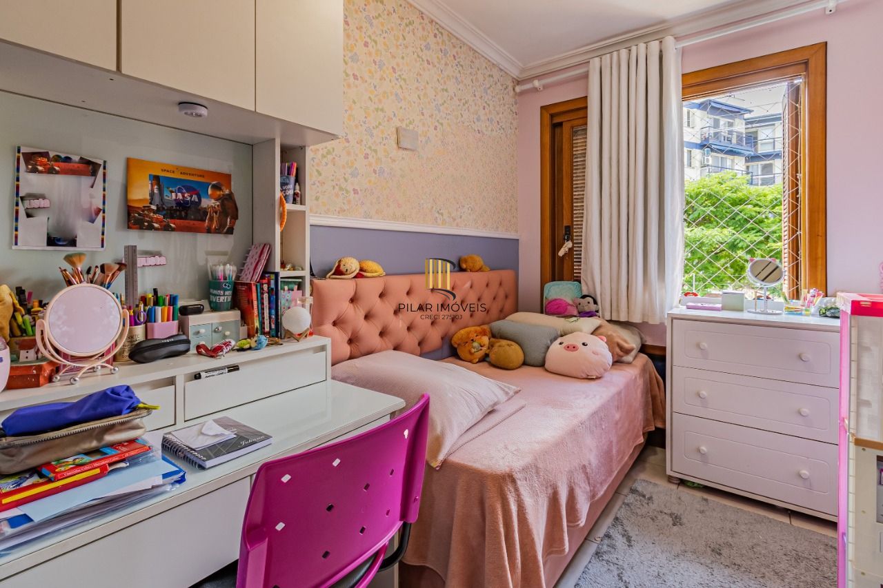 Apartamento 2 Dormitórios, Suíte, Elevador e 2 vagas no Tristeza