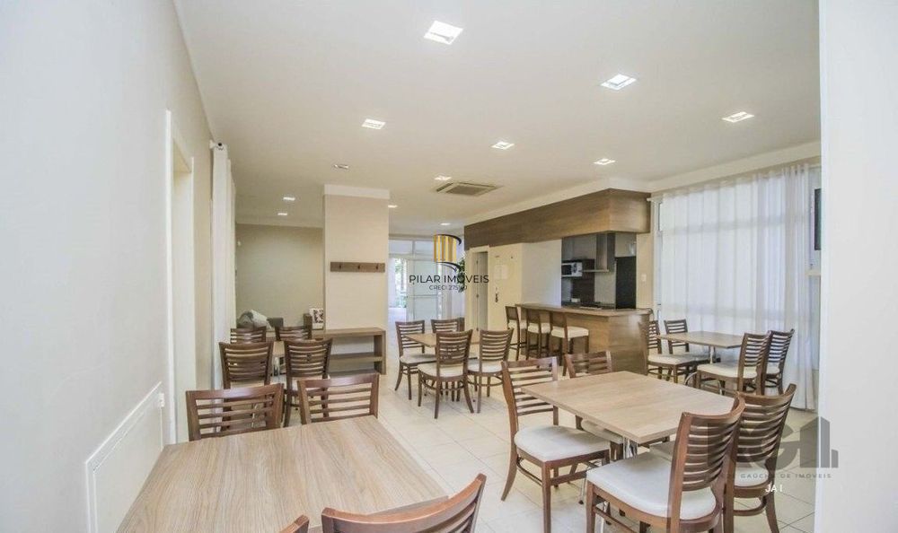 Apartamento de 3 quartos, suíte, elevador e 2 vagas no bairro Vila Ipiranga