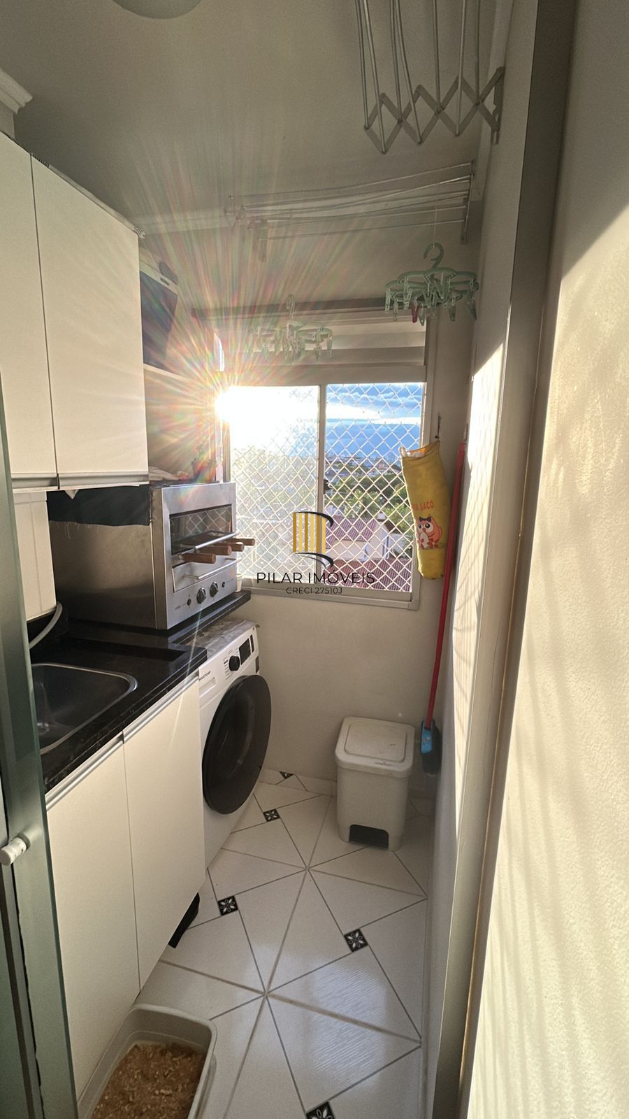 Apartamento mobiliado, 2 quartos, vaga e churrasqueira no bairro Jardim Itu