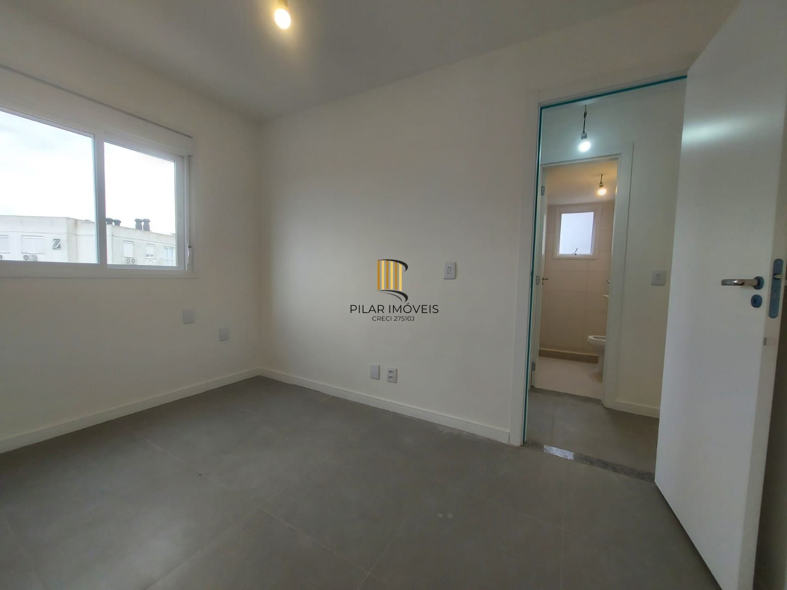 Apartamento de 2 quartos, suíte, elevador e 1vaga no bairro Jardim Sabará
