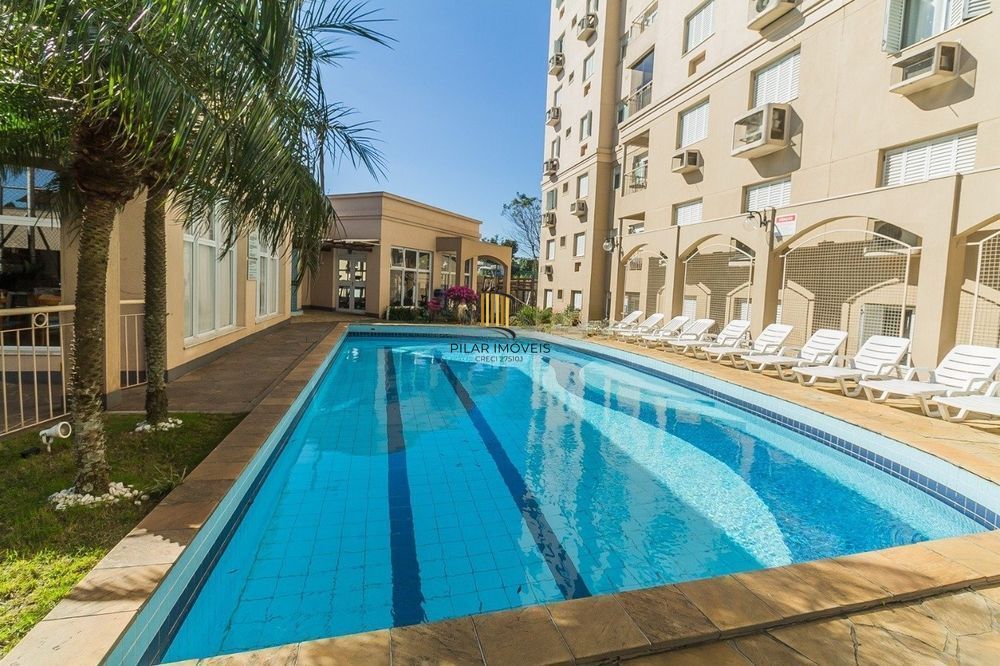 Apartamento com 2 quartos, vaga e sacada e churrasqueira no bairro Sarandi