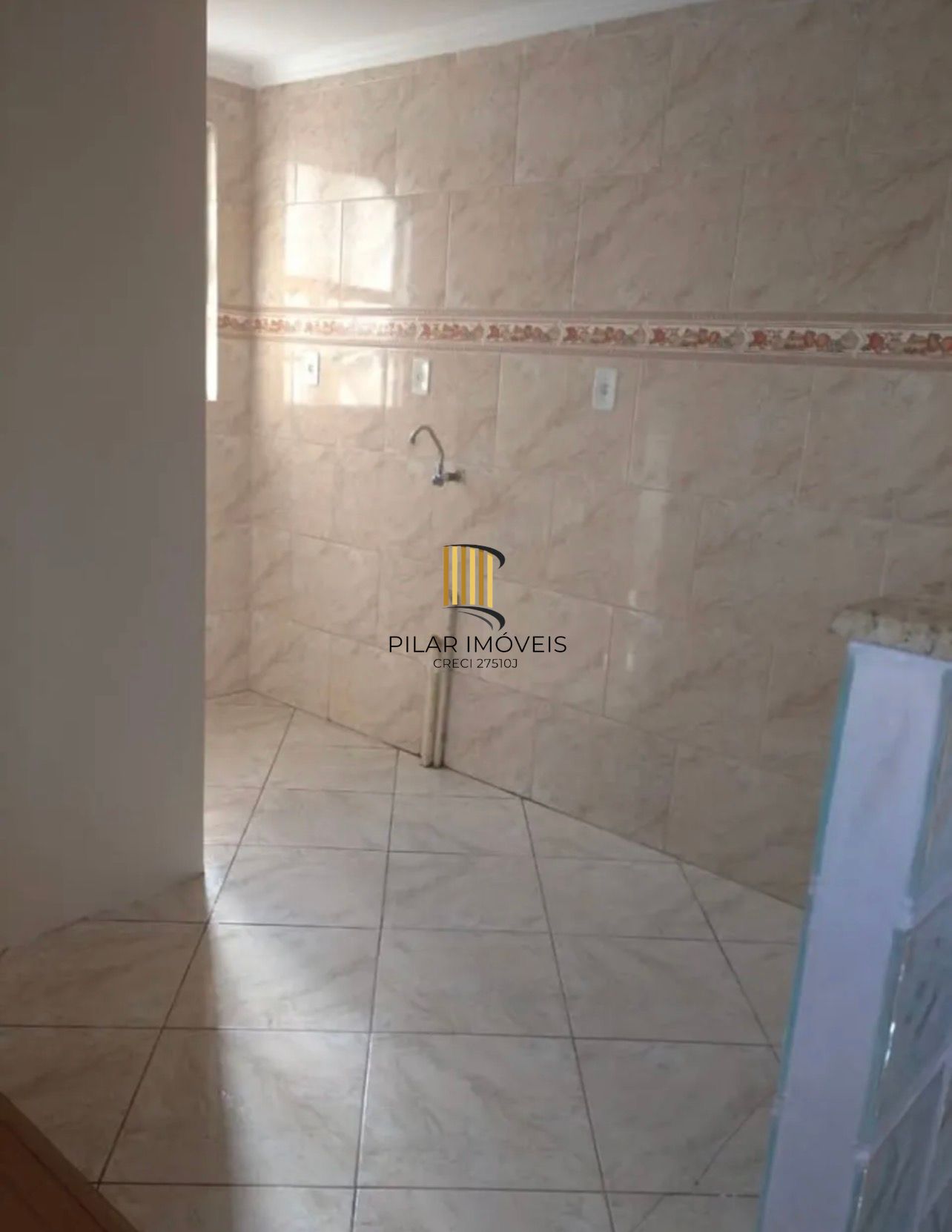 Apartamento de 2 quartos no segundo andar semi mobiliado em Gravataí