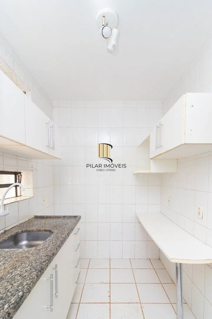 Apartamento térreo de 2 dormitórios e 1 vaga no bairro Nonoai