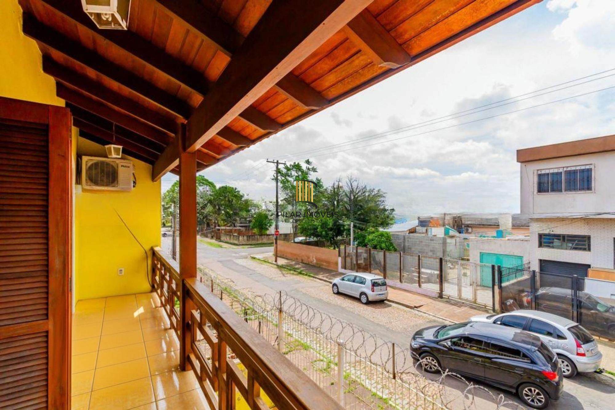 Casa com 5 dormitórios no Bairro Sarandí