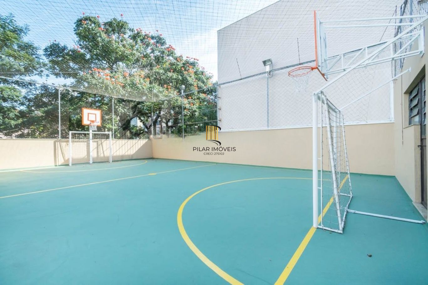 Apartamento com 3 dormitórios e 2 vagas de garagem no Bairro Higienópolis