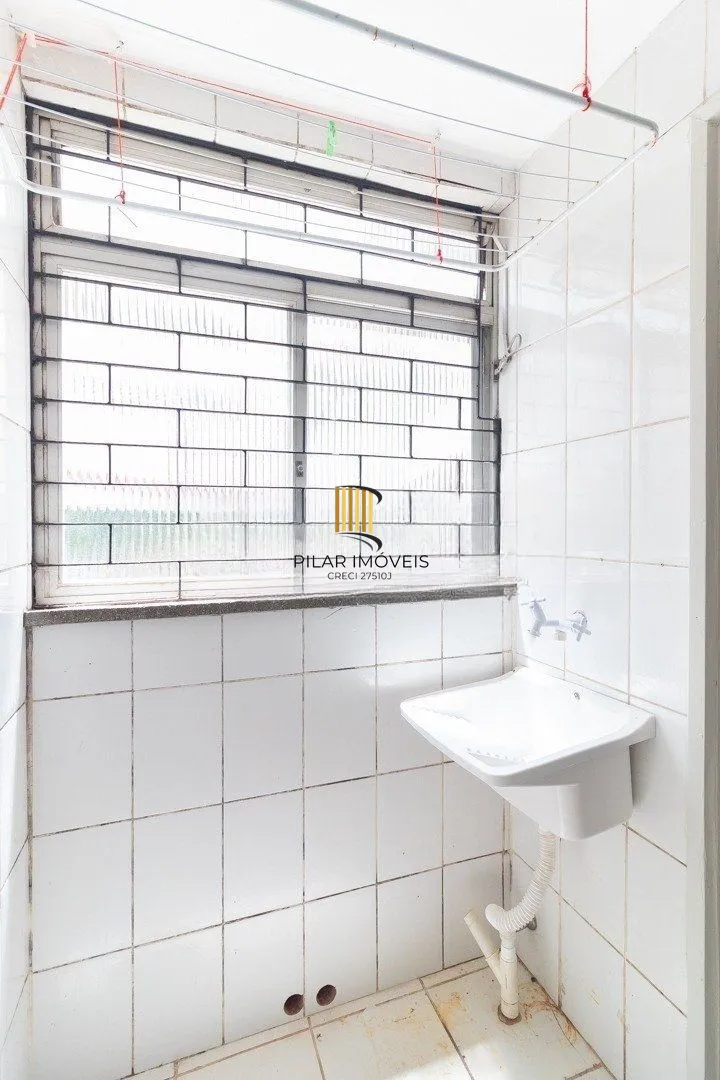 Apartamento térreo de 2 dormitórios e 1 vaga no bairro Nonoai