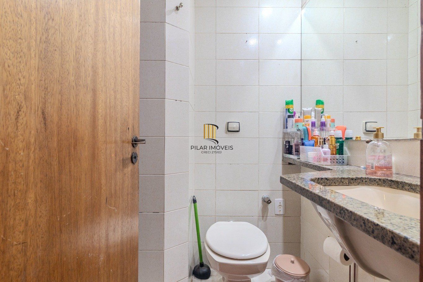 Apartamento de 3 dormitórios, 2 vagas no bairro Moinhos de Vento.