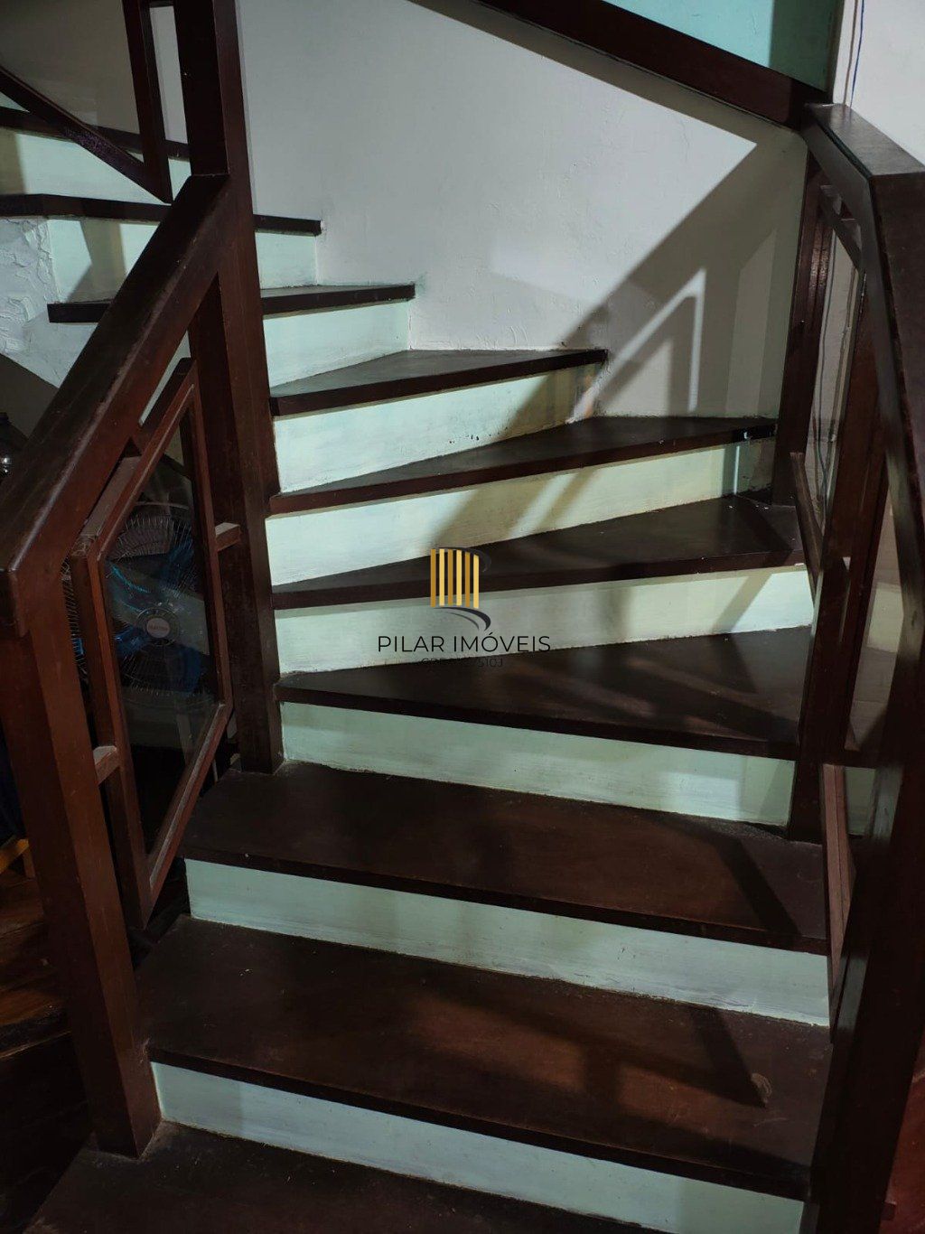 Casa com 3 Quartos, 3 Banheiros, 2 vagas No Bairro Nonoai.