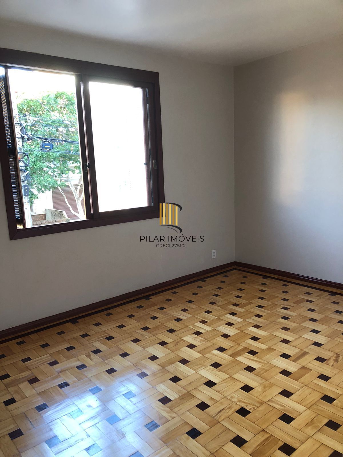 Apartamento 2 Dormitórios Reformado no São João – Av. Pátria