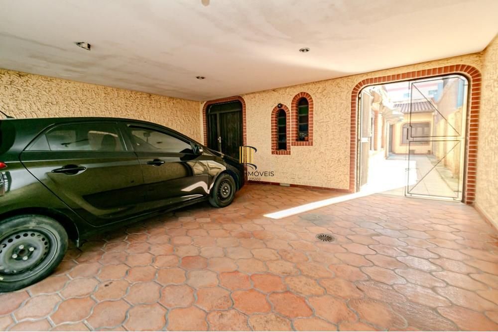 Casa com 3 dormitórios e 185m² no bairro higienópolis