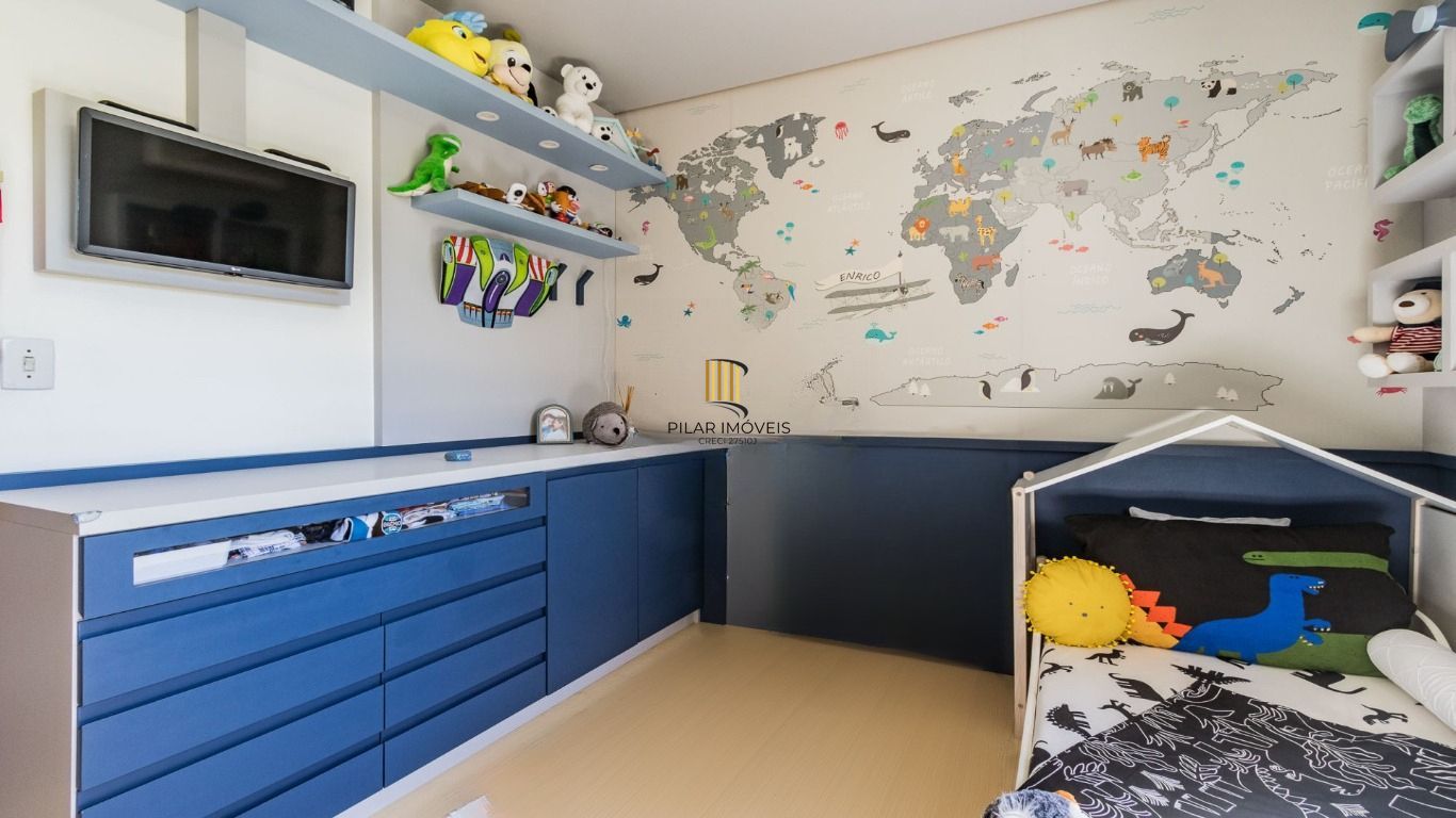 Apartamento com 3 quartos, 1 suíte, à venda no bairro Petrópolis