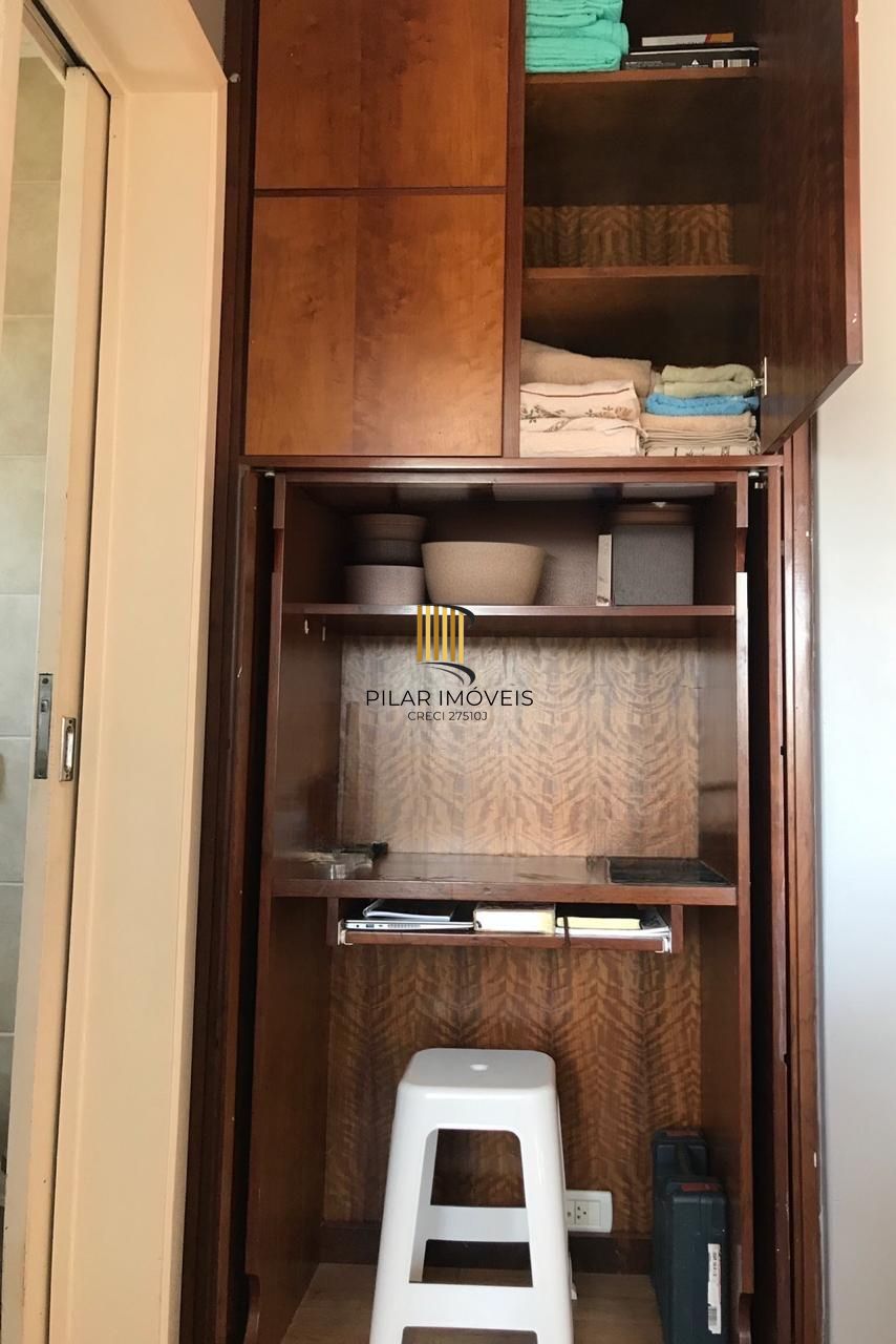 Apartamento à venda 1 quarto, com vaga no bairro Teresópolis.
