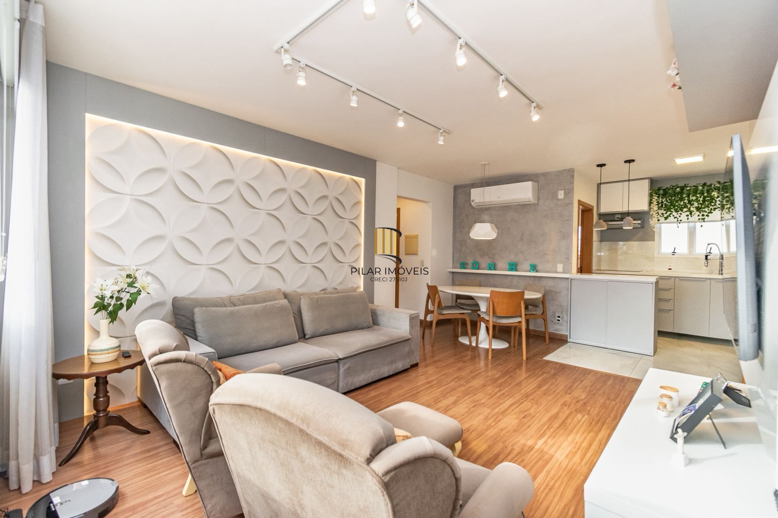 Apartamento 2 quartos, 1 suíte, 74m² e elevador no bairro Vila Ipiranga.