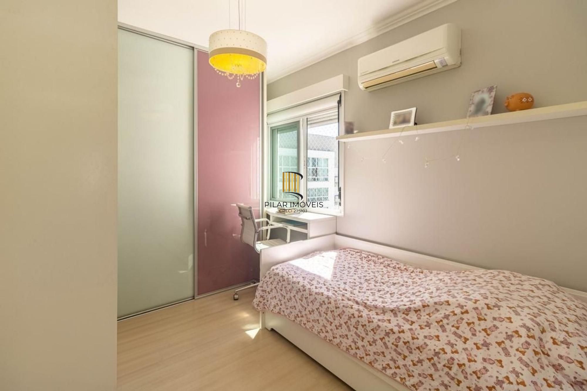 Apartamento 3 quartos, 3 suítes, elevador e 3 vagas bairro Passo da Areia.