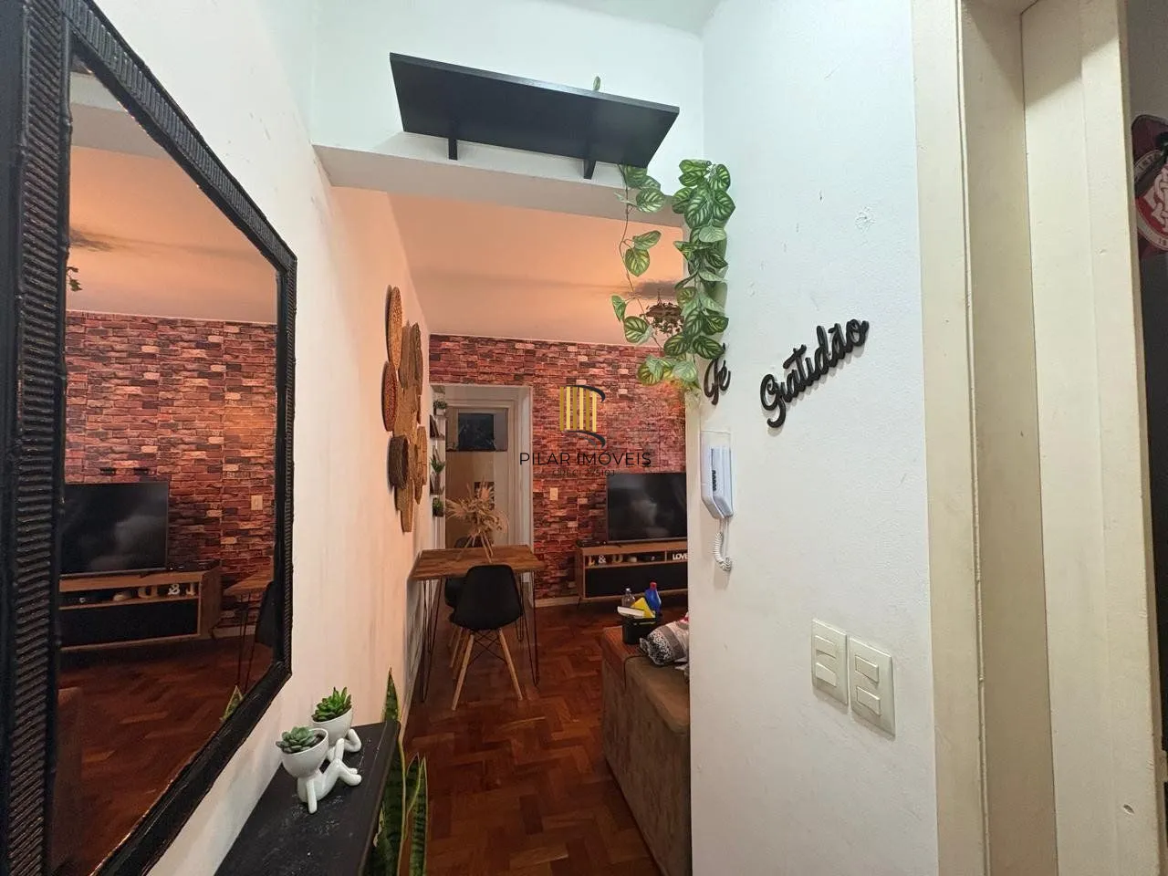 Apartamento 1 Dormitório com 1 vaga e elevador na Protásio Alves