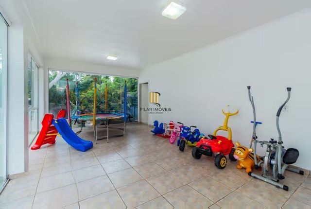 Casa em condomínio de 3 quartos no Bairro Teresópolis Porto Alegre.