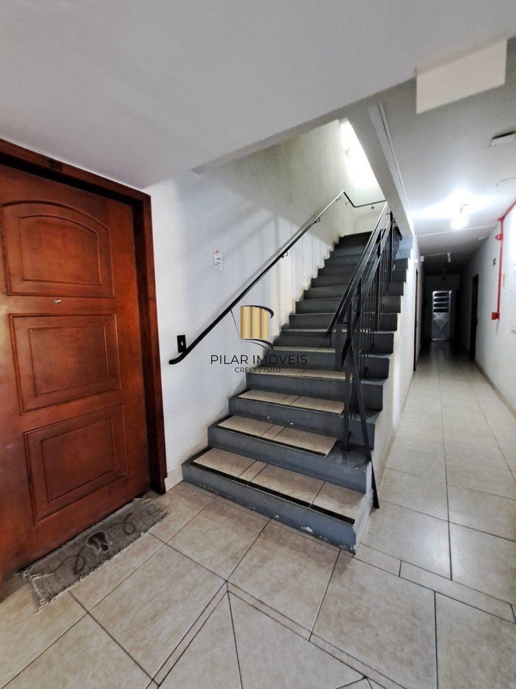 Cobertura de 2 dormitórios bairro Medianeira
