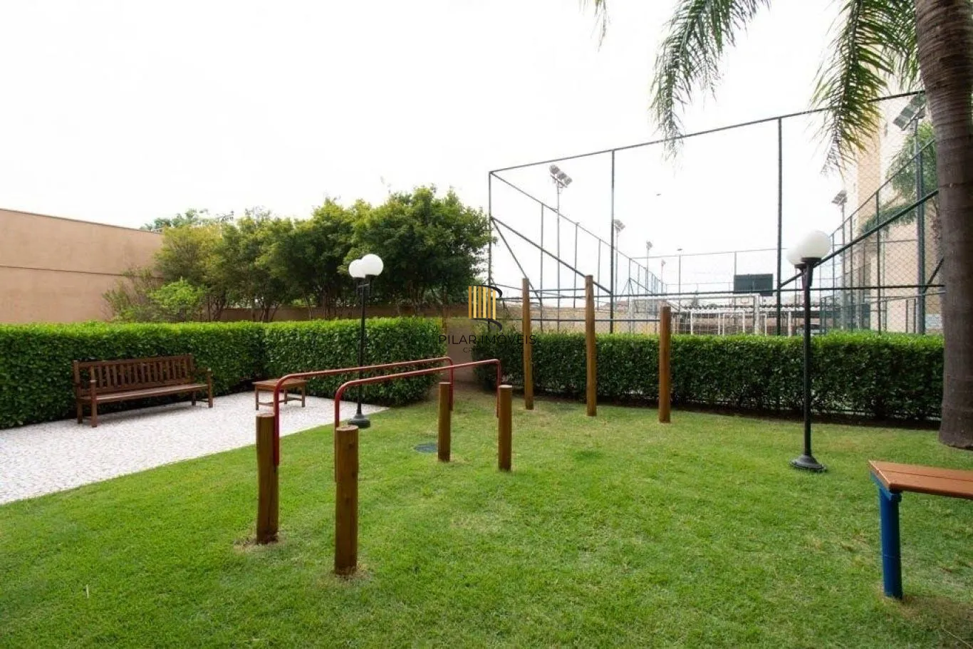 Apartamento de 2 dormitórios, 1 suíte, 2 vagas e 94m² no Jardim Europa.