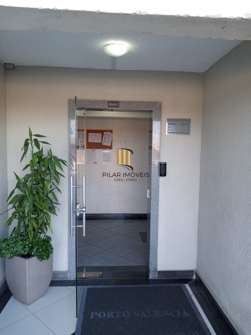 Apartamento com Sacada Morro Santana com 1 vaga de garagem