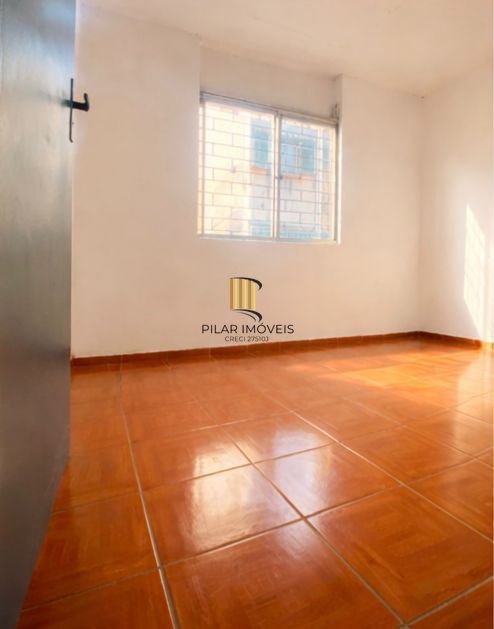 Apartamento Térreo, com 2 quartos, portaria e pátio  no bairro Rubem Berta