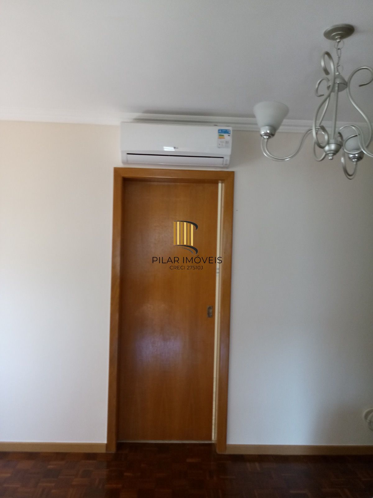 Apartamento com 2 quartos com closet à venda 1 vaga de garagem Elevador Sarandi