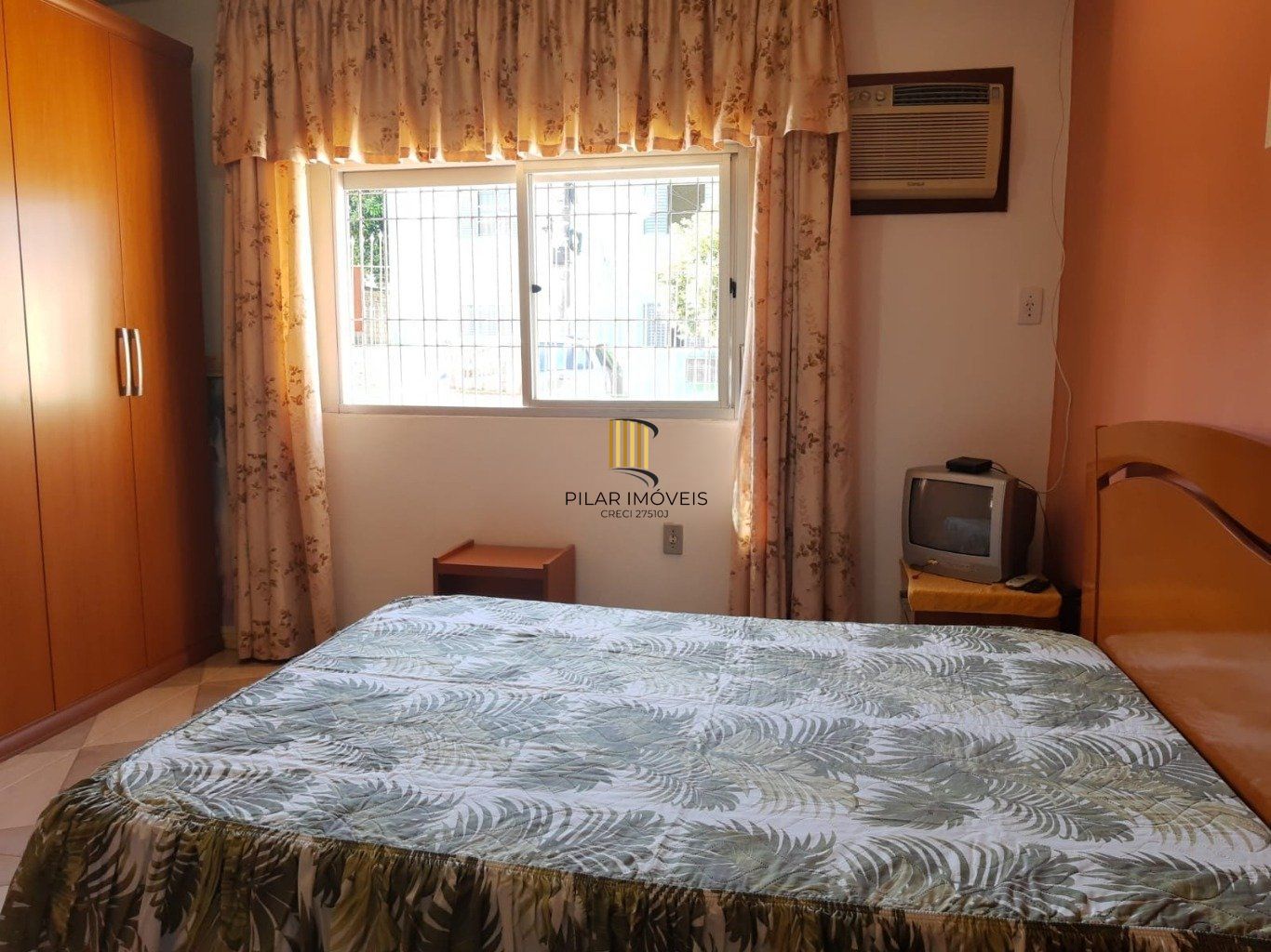 Casa com 3 quartos e 2 vagas de garagem coberta em Cachoerinha.