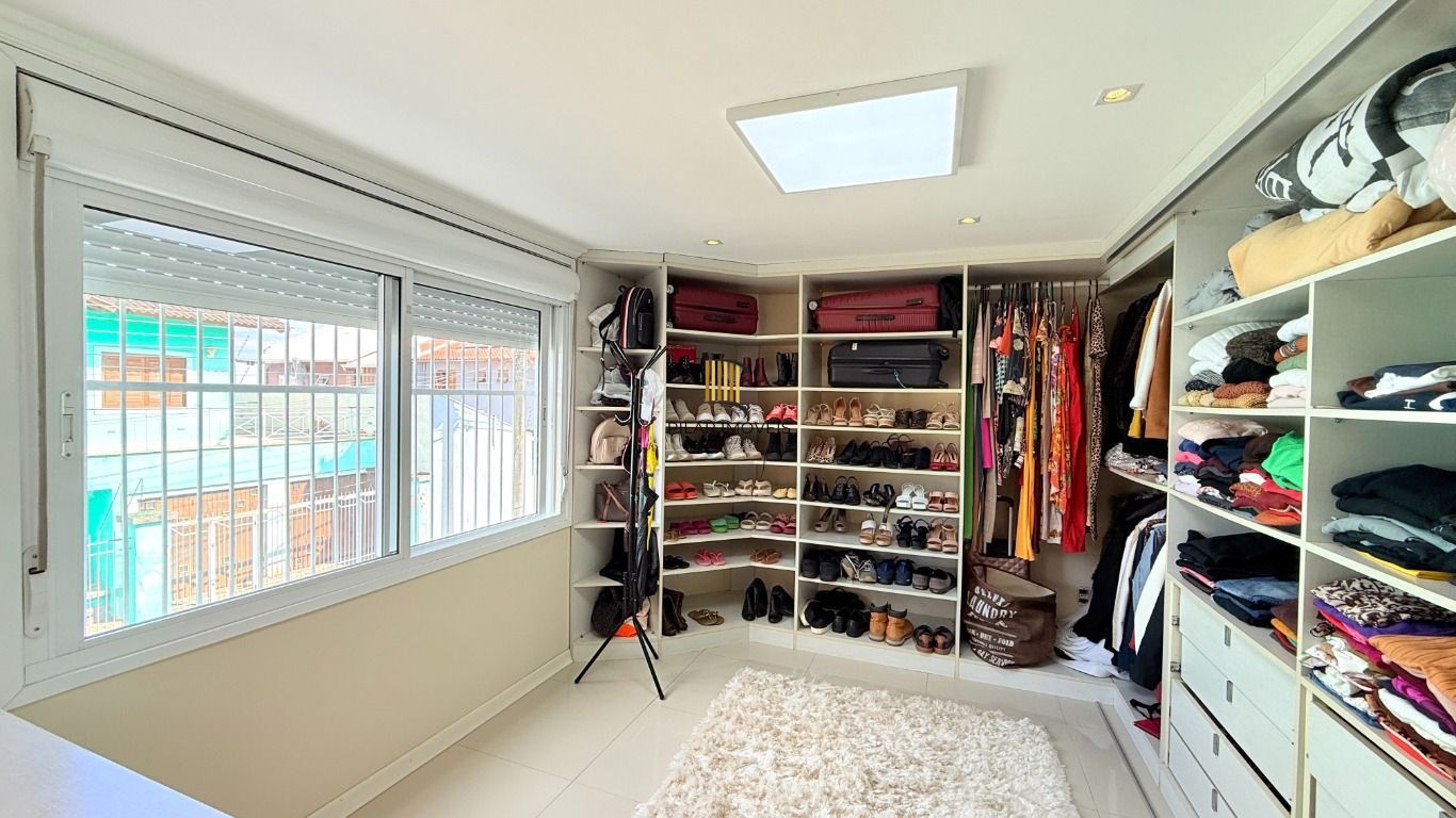 Apartamento de 3 dormitórios e 2 vagas de garagem em cachoeirinha.