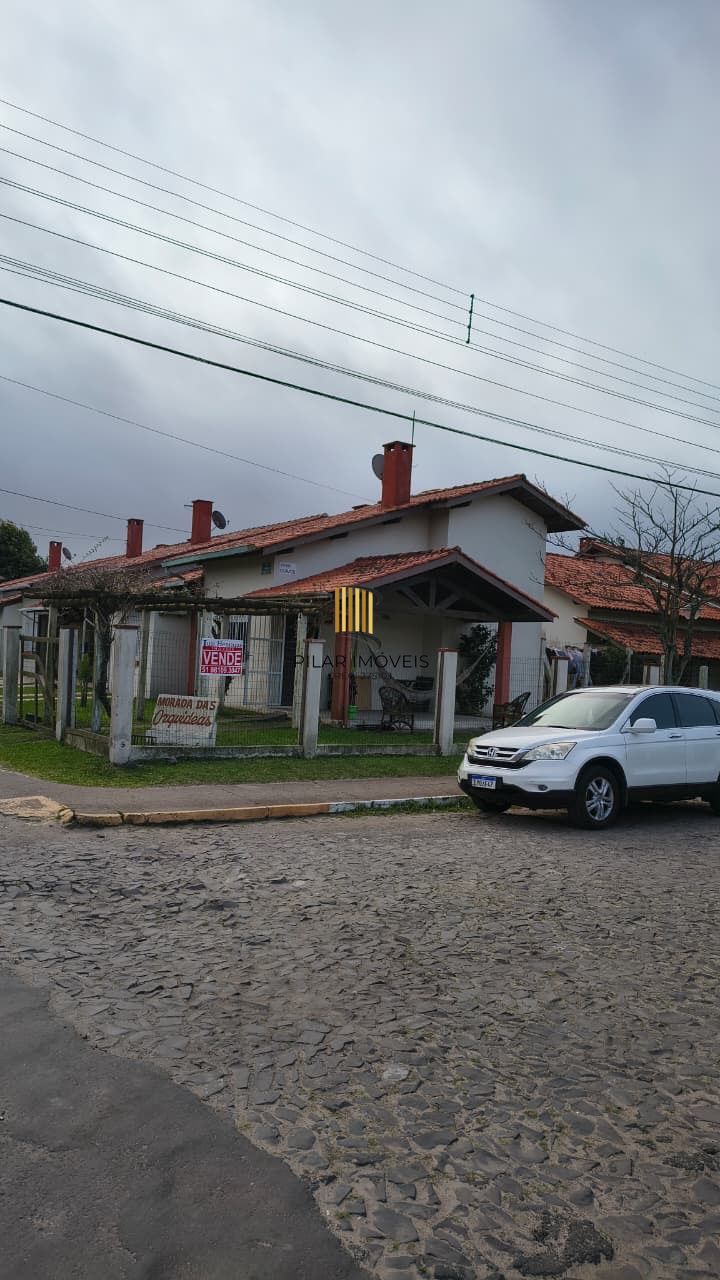 Sobrado 2 dormitórios com suite Condomínio Fechado Capão Novo