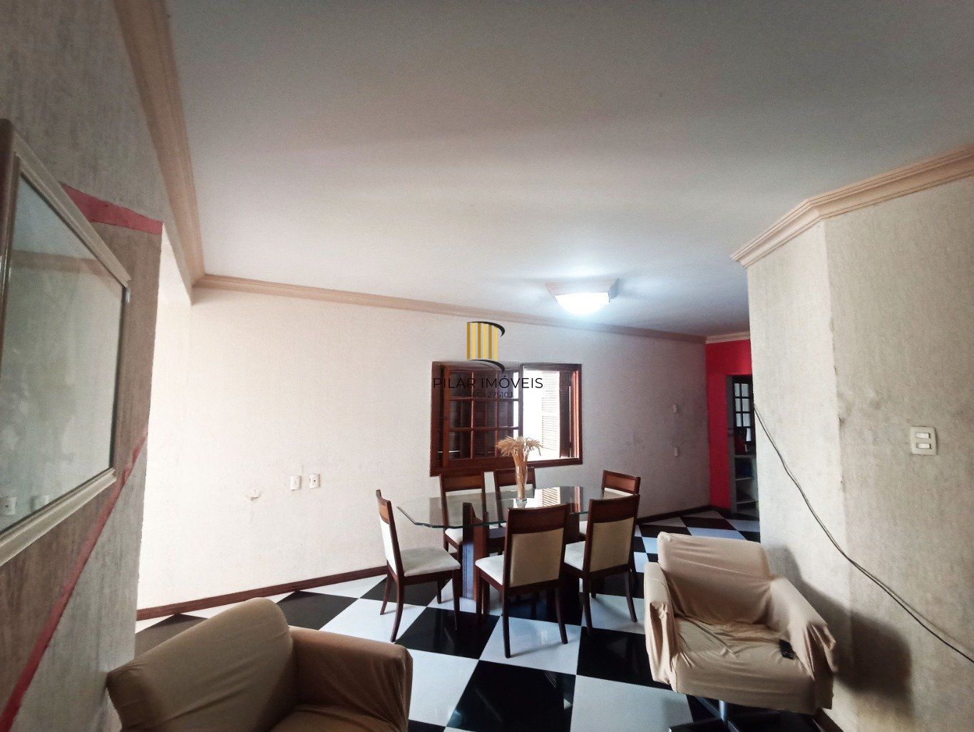 Casa de 3 dormitórios e 2 vagas de Garagem em Canoas.