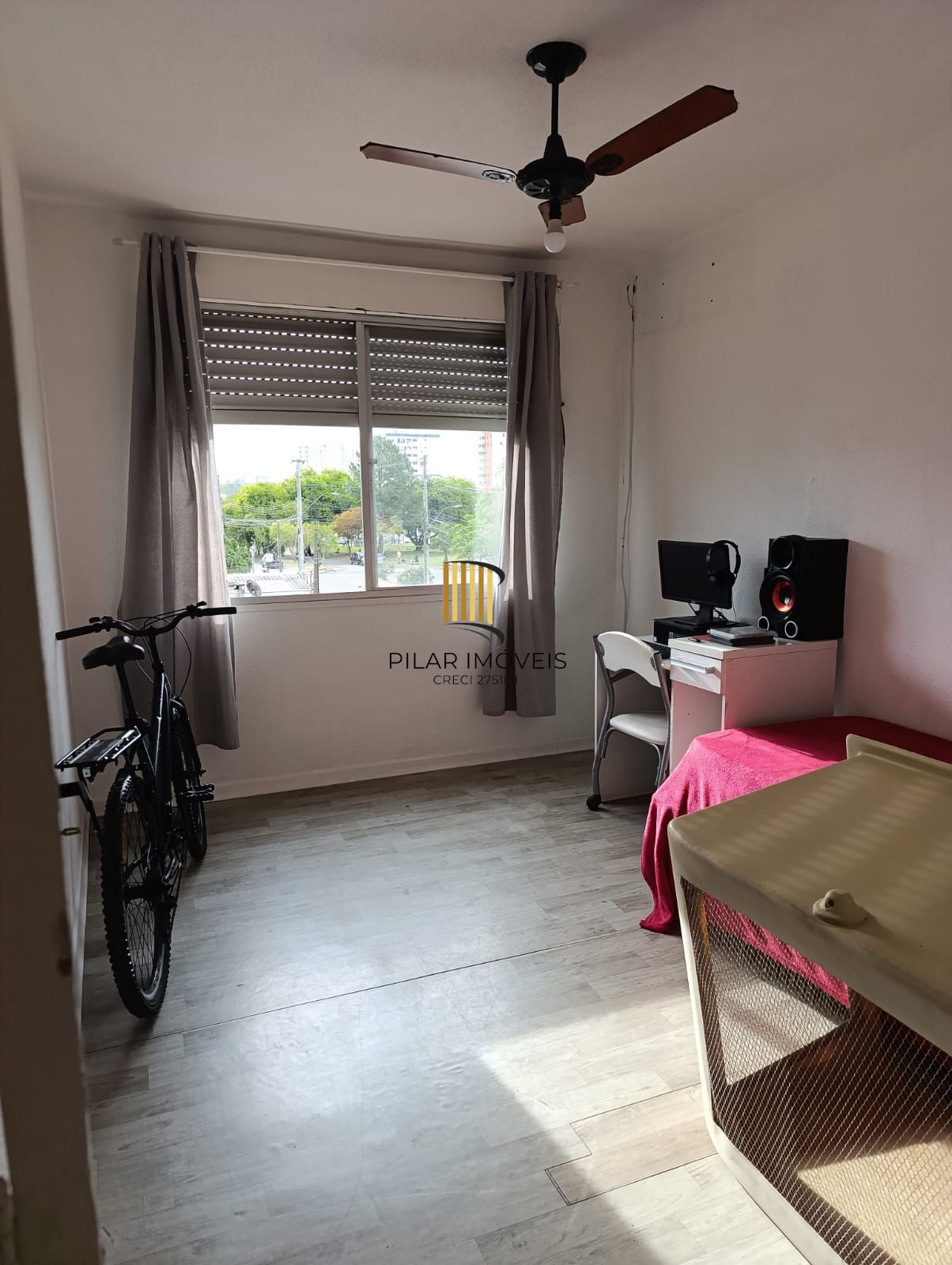 Apartamento semi mobiliado de 2 dormitórios bairro Sarandi