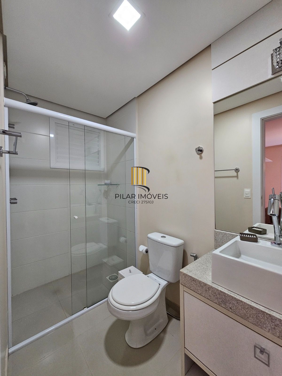 Apartamento 2 quartos com 1 vaga escriturada, Piscinas, Capão da Canoa.