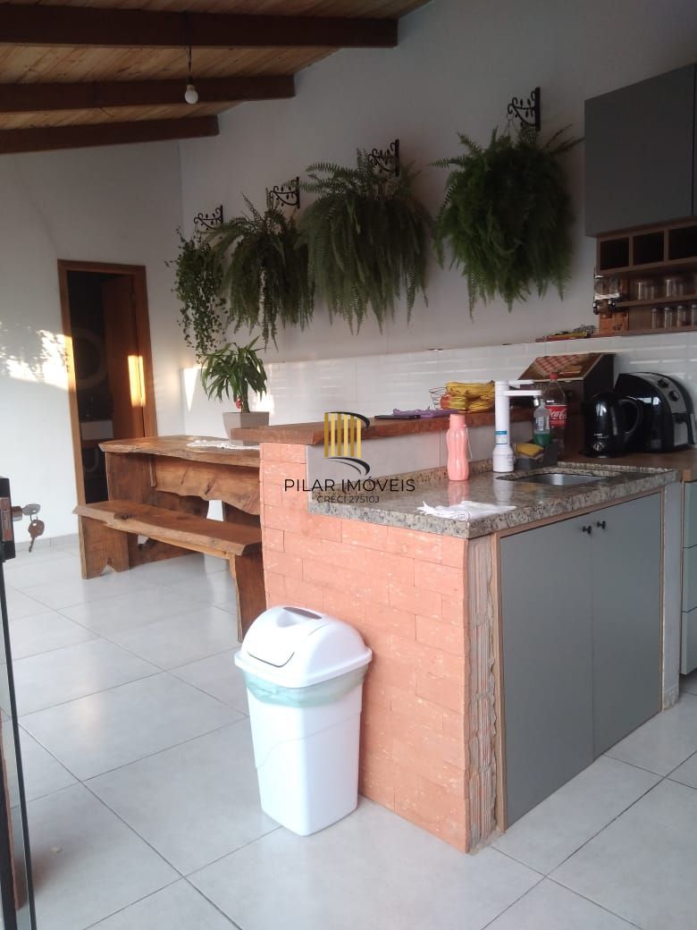 casa de 3 dormitórios no Porto Verde Porto Alegre