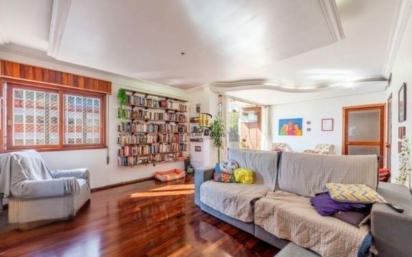 Apartamento com 3 quartos,1 suíte, elevador na independência.