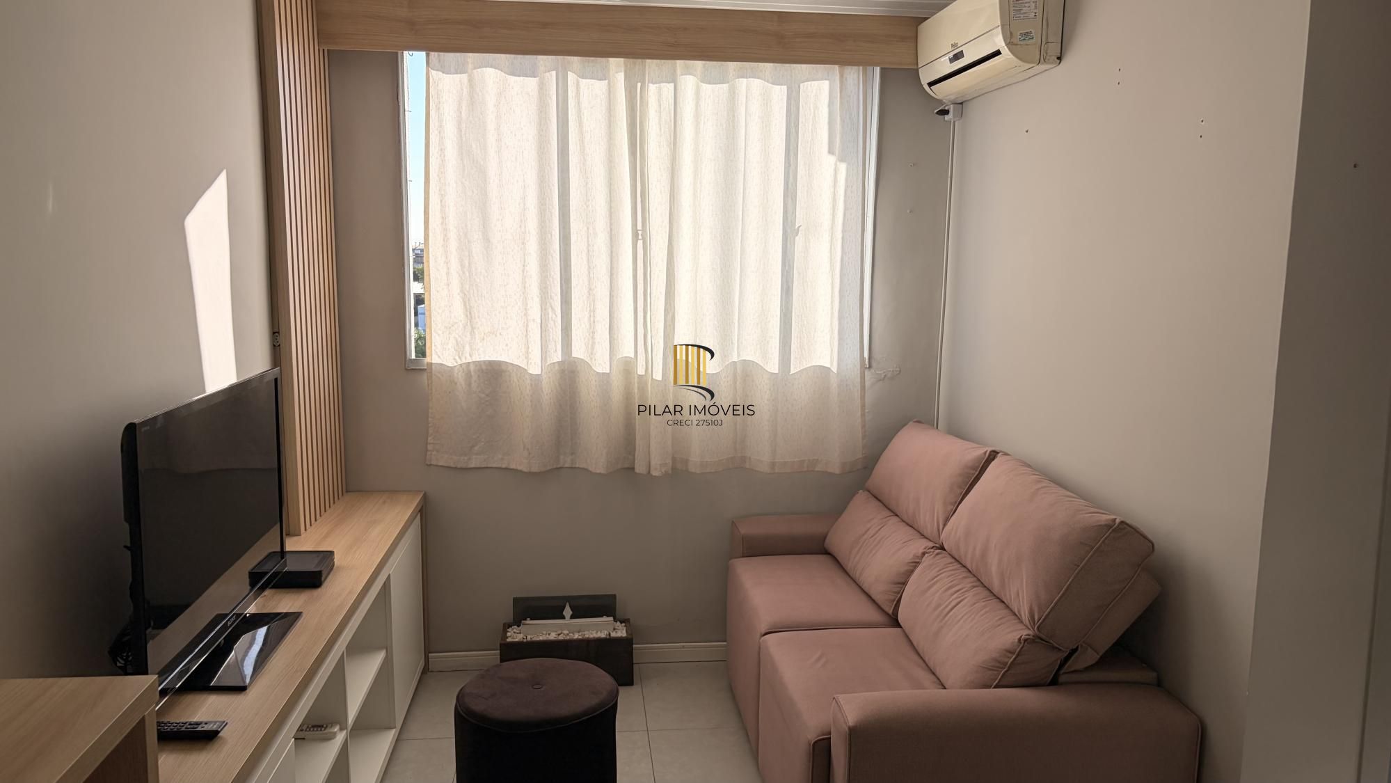 Apartamento com 2 quartos e 1 vaga de garagem no Bairro Sarandí