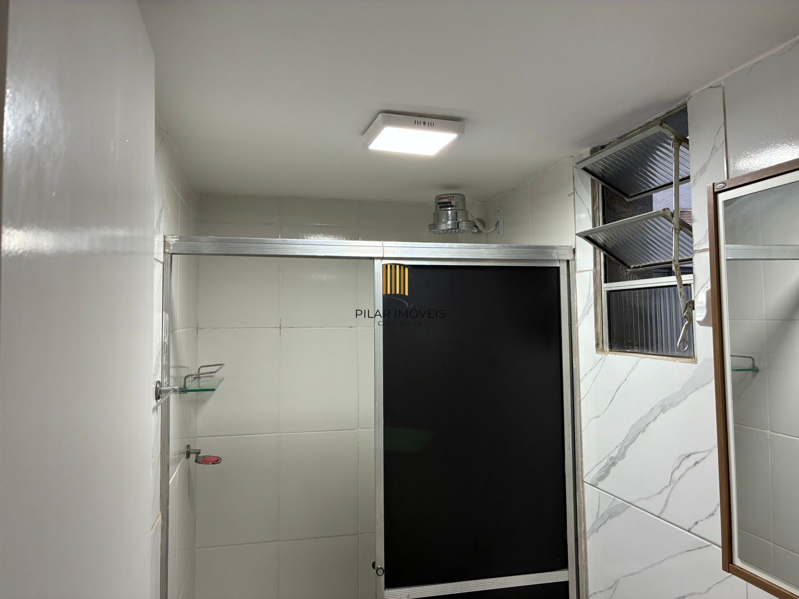 Apartamento 2 quartos no Bairro Jardim Leopoldina em Porto Alegre para Comprar