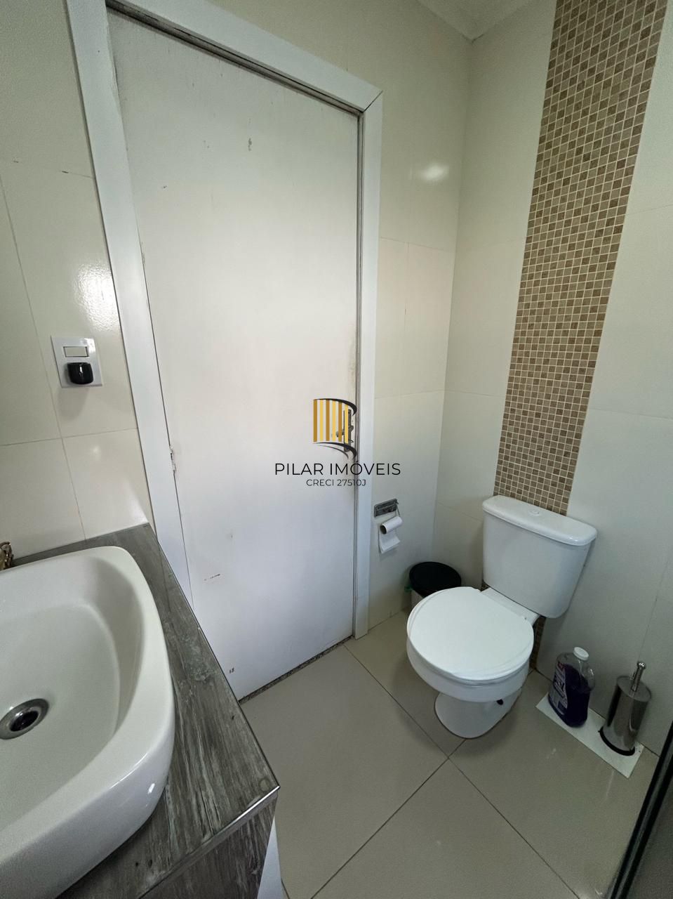 Casa com 4 dormitórios  em Gravataí