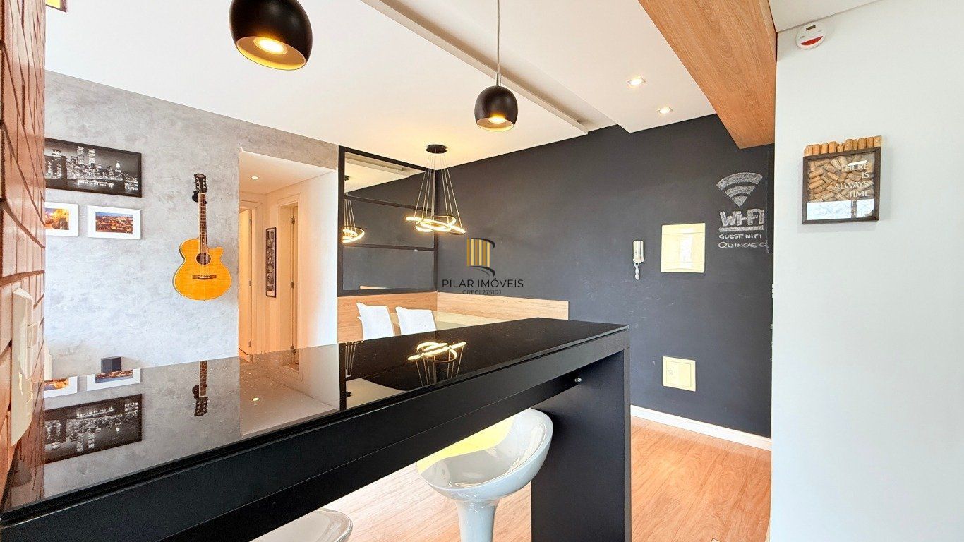 Apartamento 2 dormitórios, 1 suíte, 2 vaga, elevador no  Passo da Areia