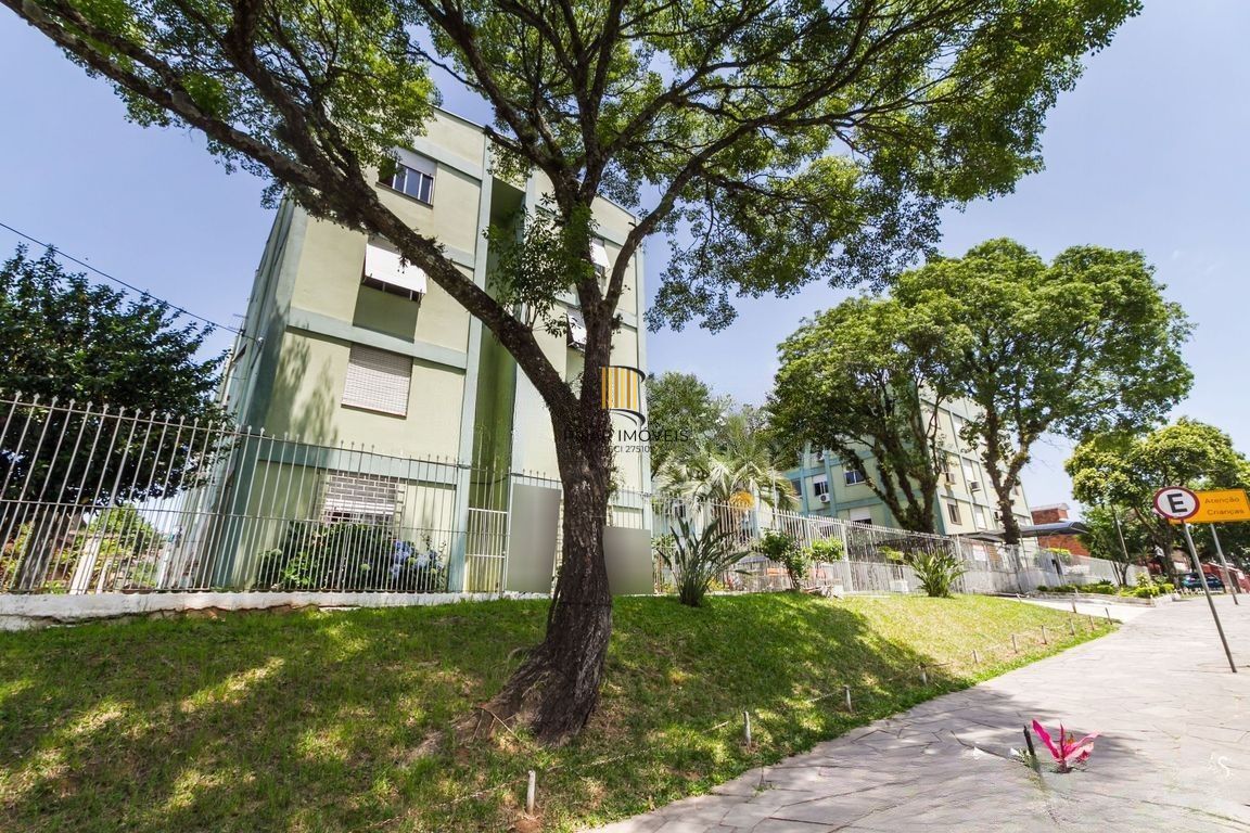 Apartamento de 2 dormitórios, semi mobiliado e 47m² no bairro Camaquã.