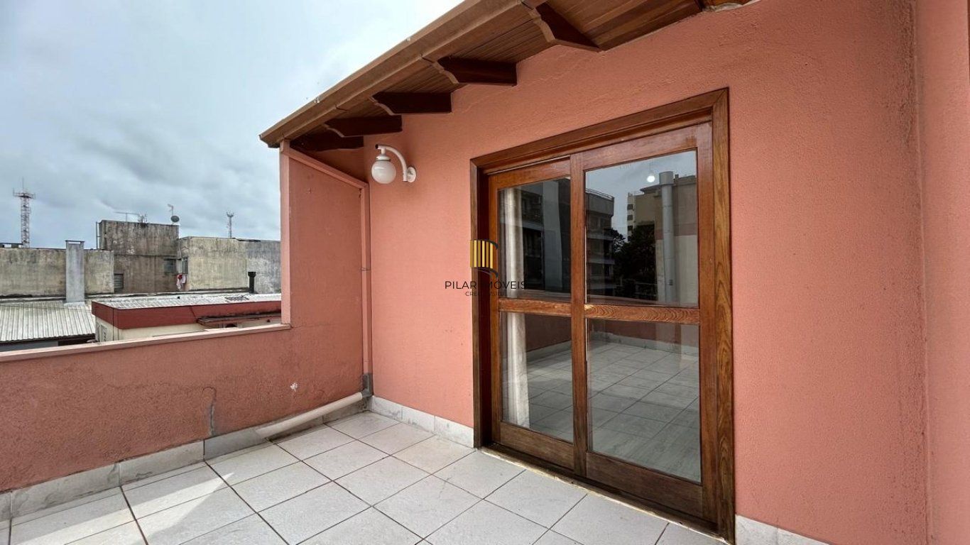 Cobertura de 4 dormitórios e 2 vagas de garagem coberta em Cachoeirinha.