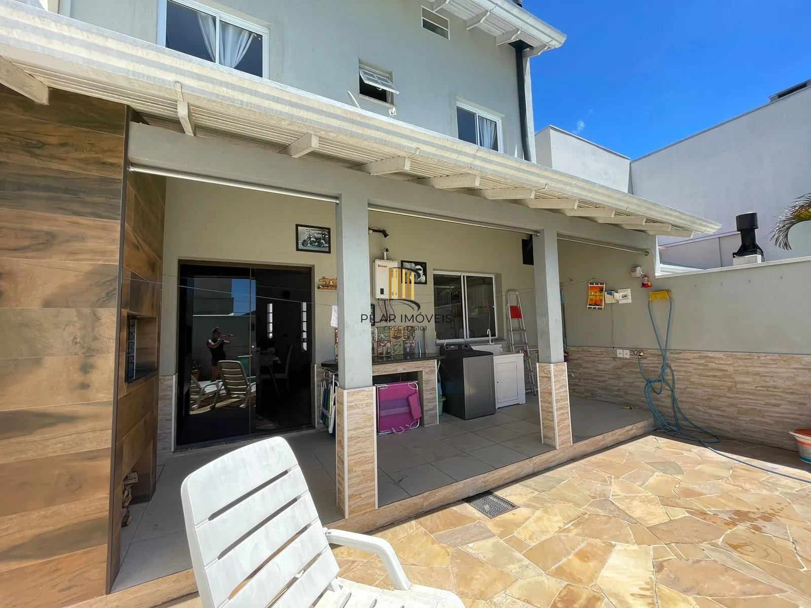 Casa 3 Quartos, com piscina e 2 vagas no Passo das Pedras