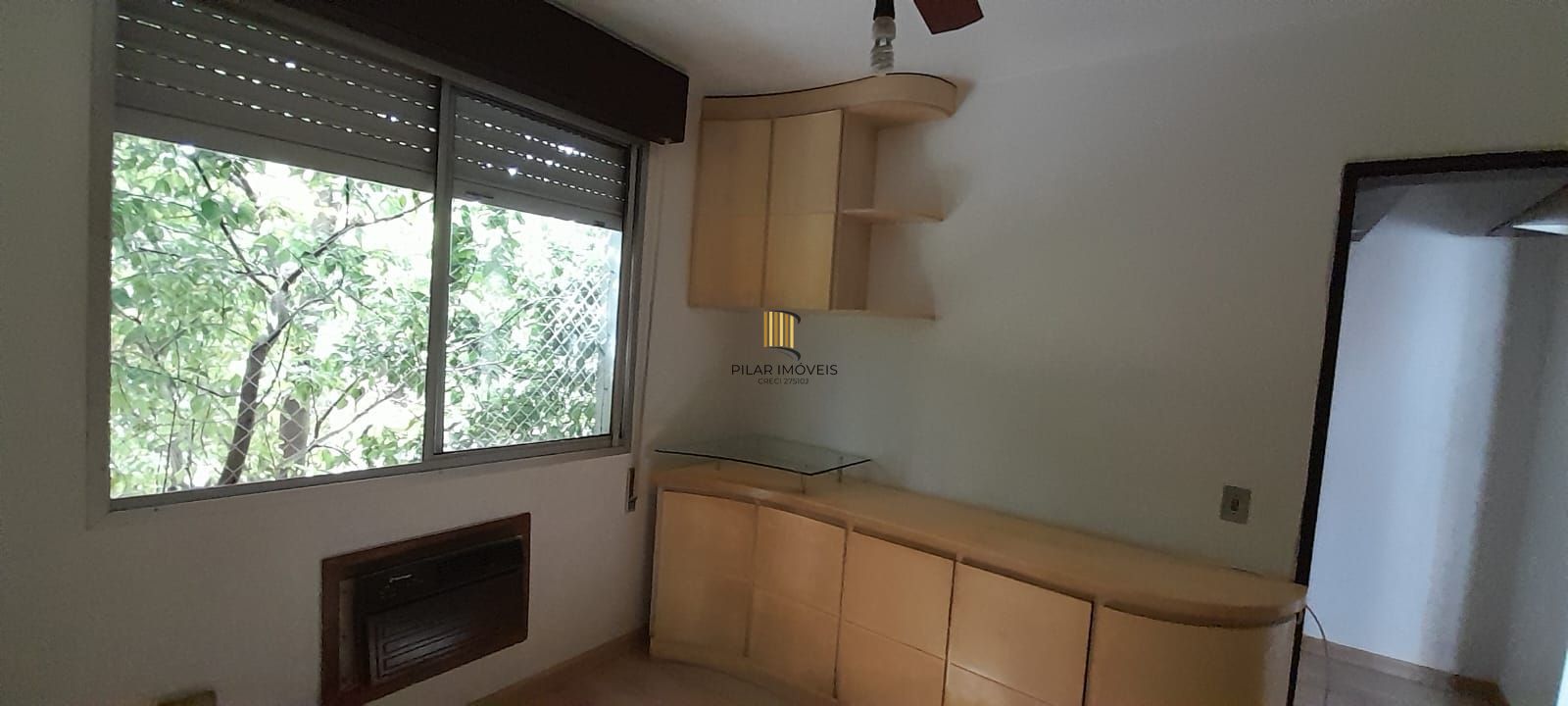 Apartamento de 1 quarto, elevador, 1 vaga coberta no bairro Partenon