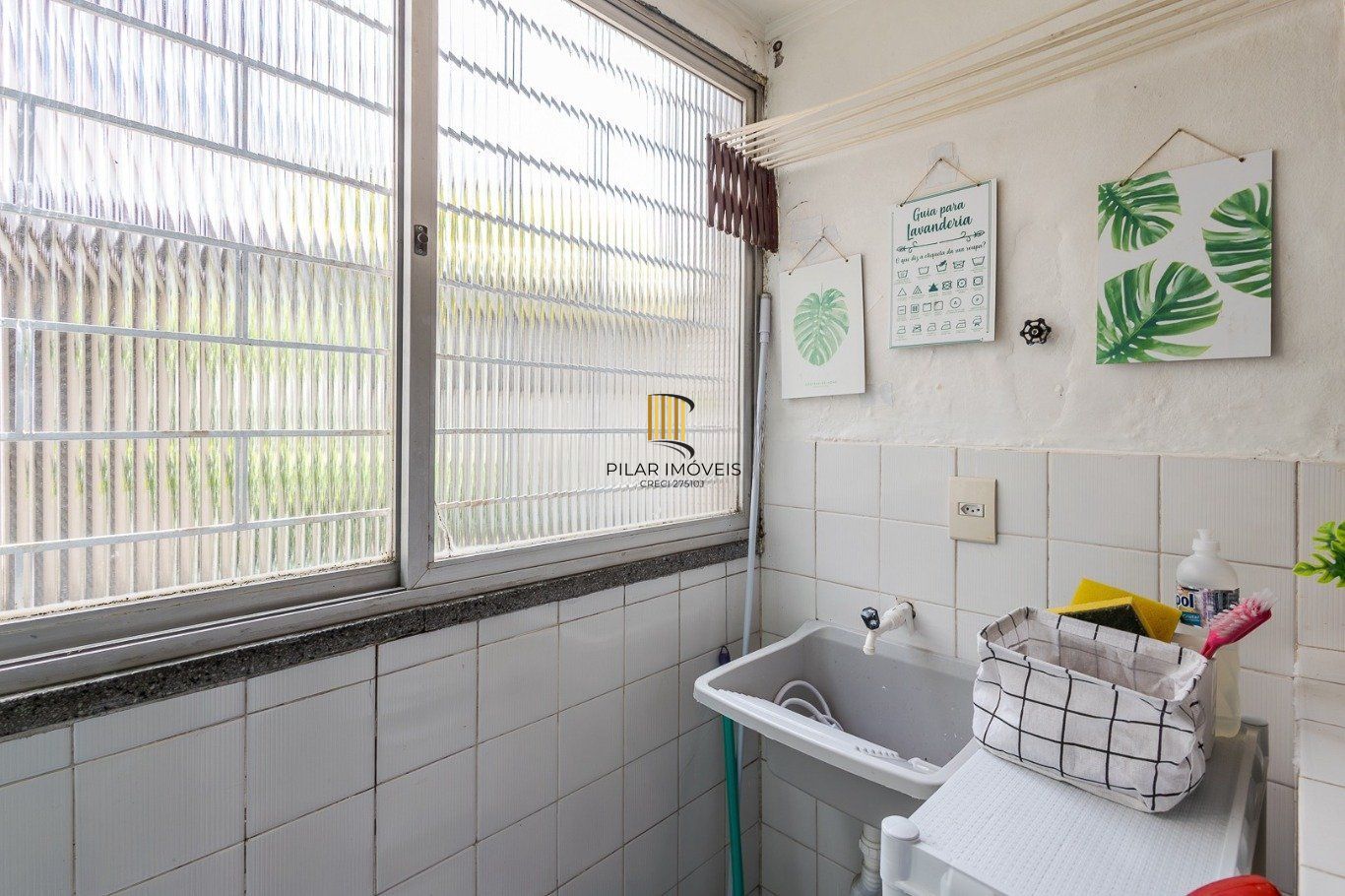 Apartamento térreo com 1 dormitório no Bairro Vila Ipiranga/Jardim Europa