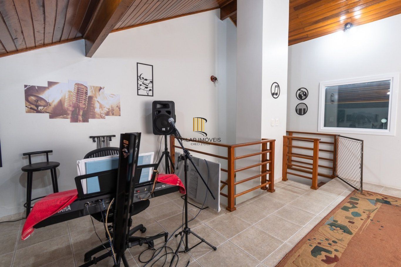 Casa Sobrado 3 dormitórios com suíte, piscina e sótão no Ecoville