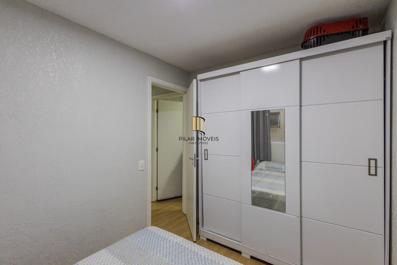 Apartamento de 2 quartos e 1 vaga de garagem em Canoas.