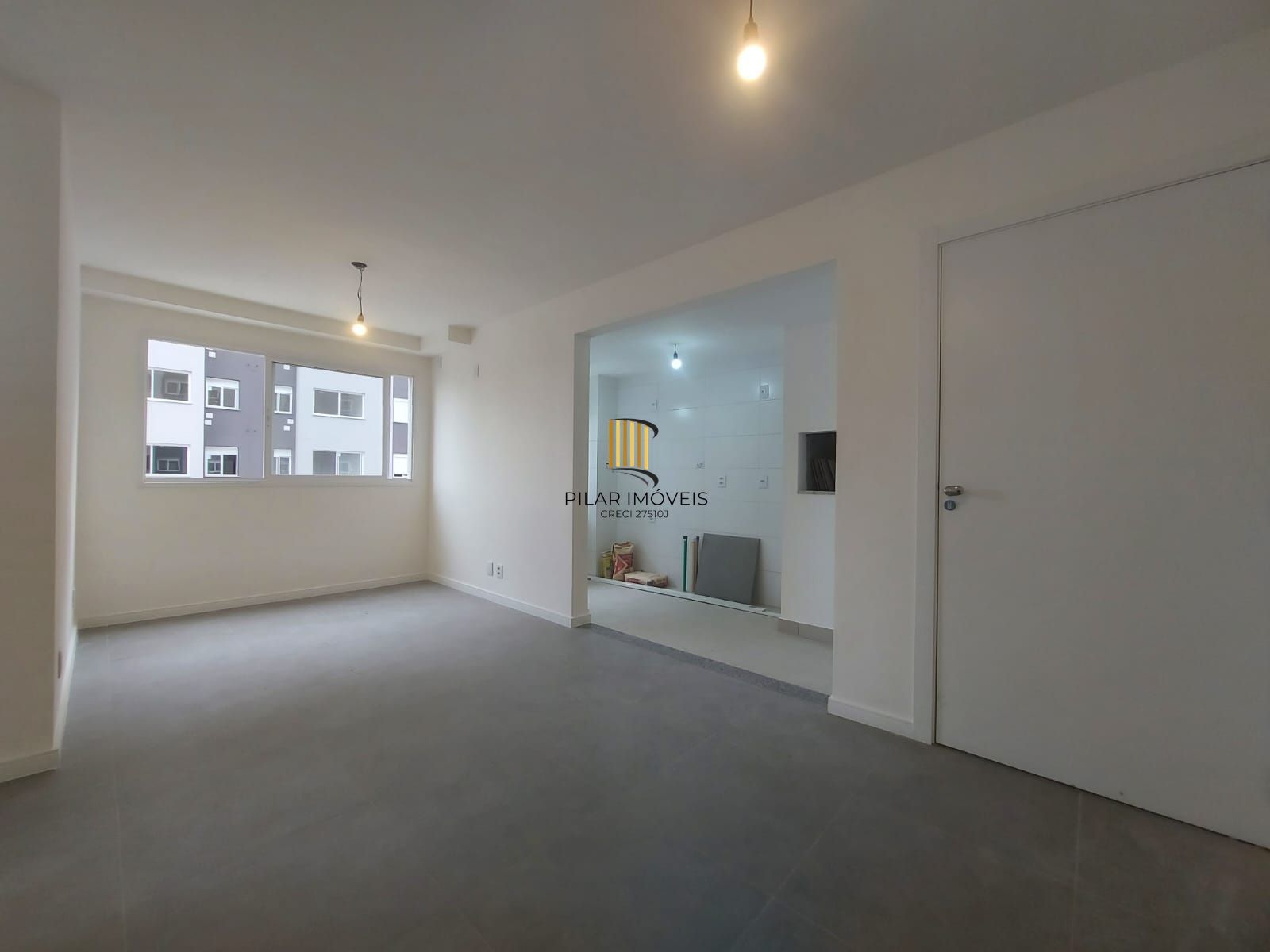 Apartamento de 2 quartos, suíte, elevador e 1vaga no bairro Jardim Sabará